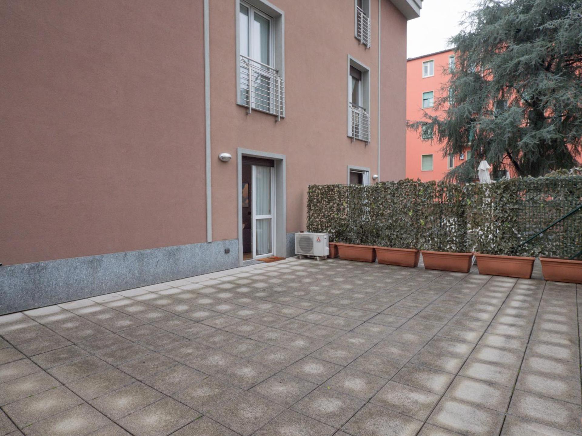 Rentopolis Apartments - Palazzo Candiani Milan Exterior photo
